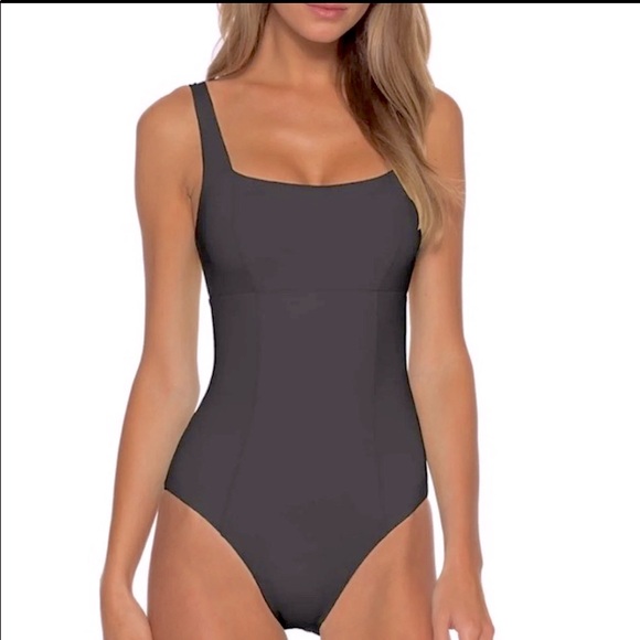 NWOT Becca Color Code Square One Piece - Picture 3 of 12